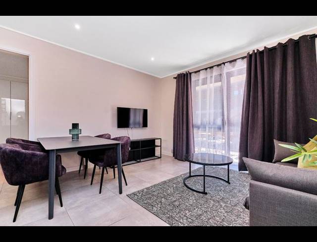 1 BEDROOM PROPERTY TO RENT IN HYDE PARK